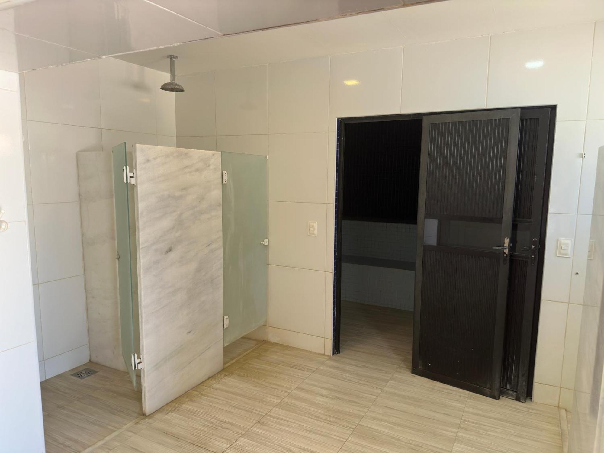 Flat Guarajuba 4 Quartos Terreo A Beira Mar - Pe Na Areia - Governanca Com Arrumadeira E Wi Fi Inclusos Camassari Екстер'єр фото