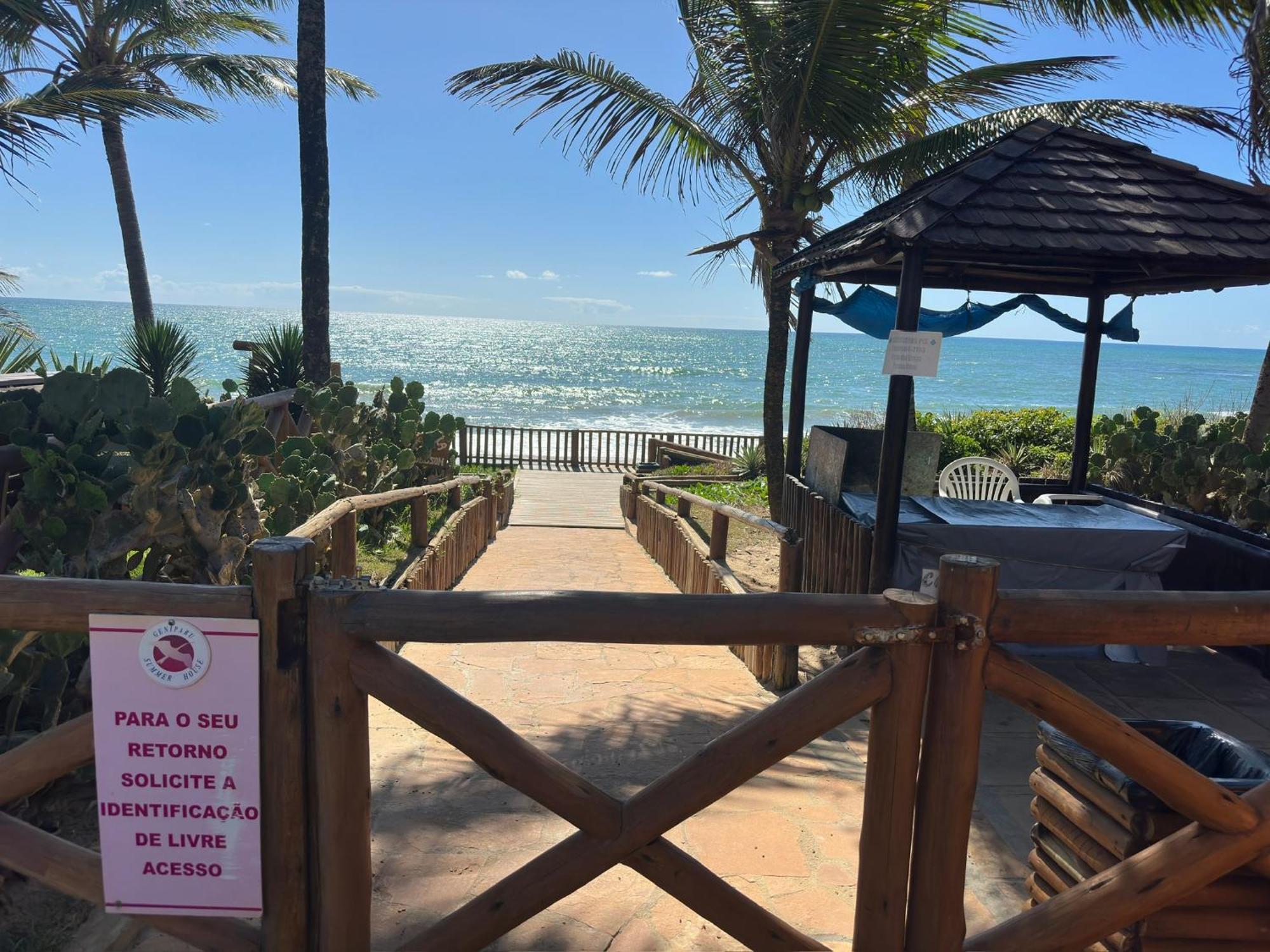 Flat Guarajuba 4 Quartos Terreo A Beira Mar - Pe Na Areia - Governanca Com Arrumadeira E Wi Fi Inclusos Camassari Екстер'єр фото