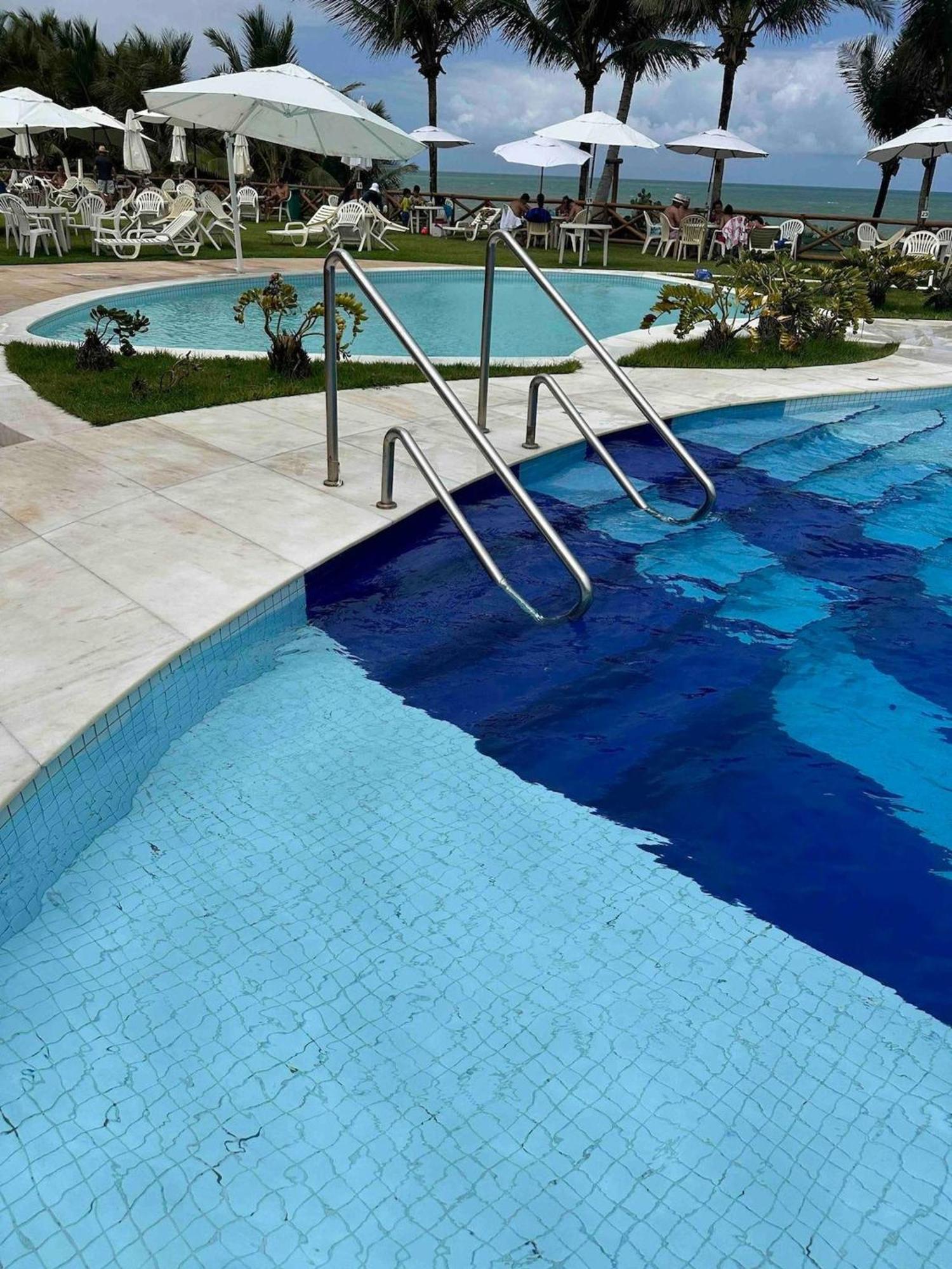 Flat Guarajuba 4 Quartos Terreo A Beira Mar - Pe Na Areia - Governanca Com Arrumadeira E Wi Fi Inclusos Camassari Екстер'єр фото