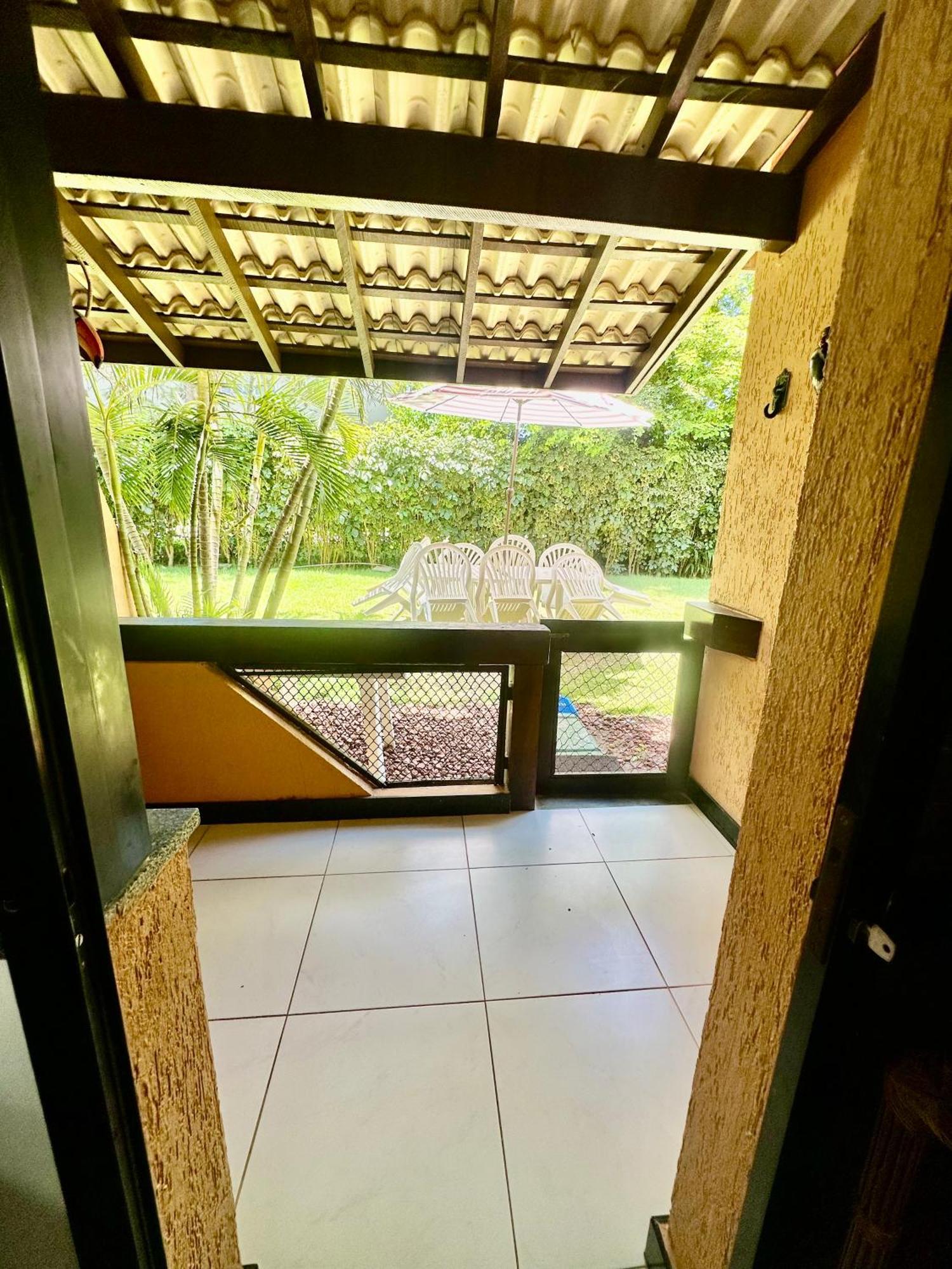 Flat Guarajuba 4 Quartos Terreo A Beira Mar - Pe Na Areia - Governanca Com Arrumadeira E Wi Fi Inclusos Camassari Екстер'єр фото
