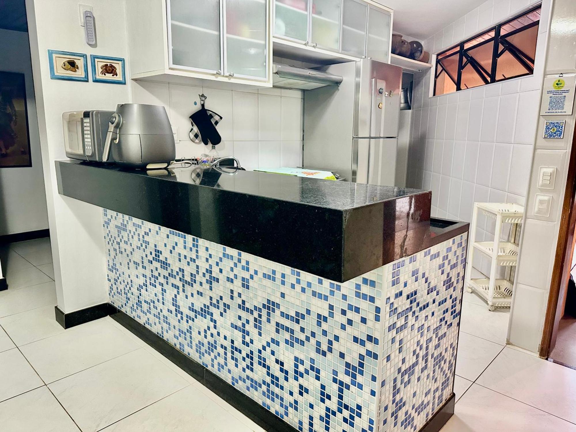 Flat Guarajuba 4 Quartos Terreo A Beira Mar - Pe Na Areia - Governanca Com Arrumadeira E Wi Fi Inclusos Camassari Екстер'єр фото